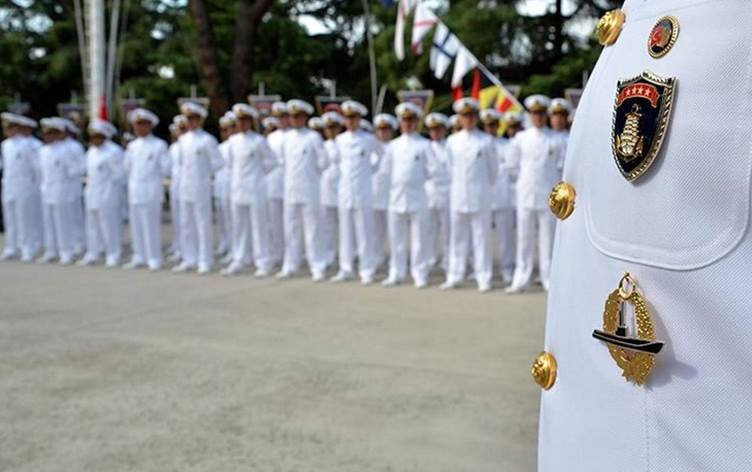 AMİRALLERİN BİLDİRİSİ BAĞLAMINDA DARBE TEŞEBBÜSLERİNİN HUKUKİ DEĞERLENDİRİLMESİ